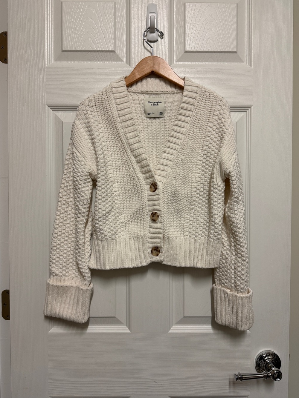 Abercrombie & Fitch Cream Knit Button-Front Women's Sweater XXS